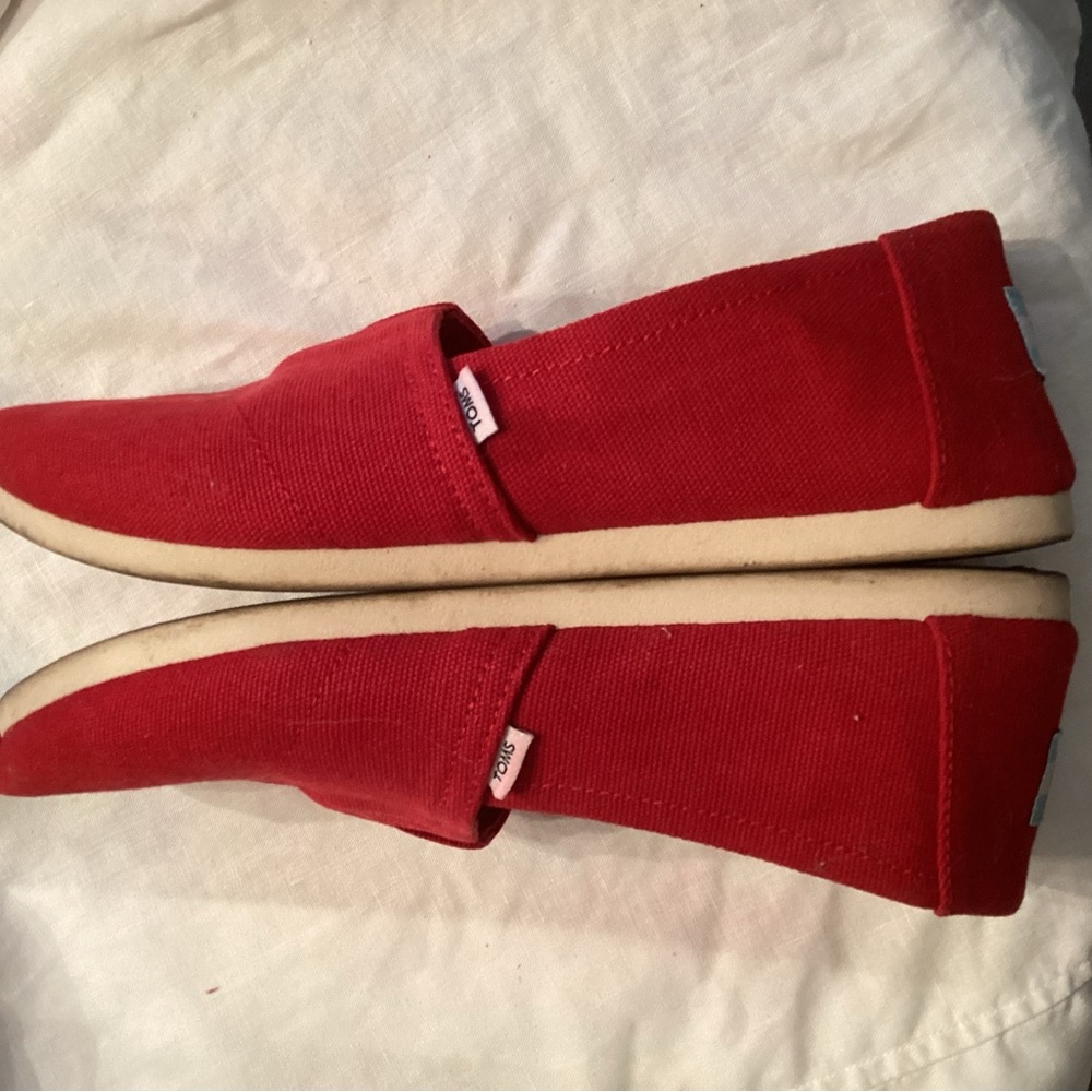 Tom’s Red Canvas “Alpargata” Slip On Shoe - Picture 5 of 6